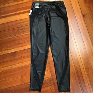 Victoria Sport Knockout Tight